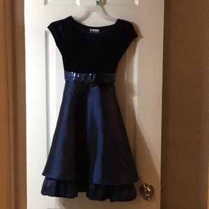 Girls dress